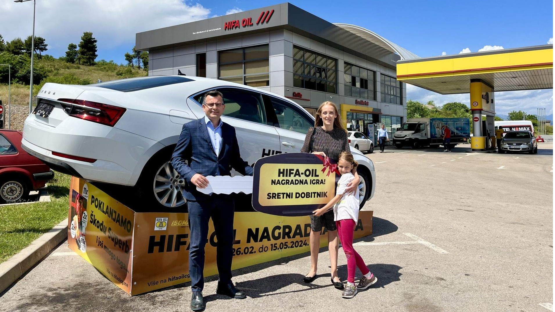 Svečano uručen automobil Škoda Superb – glavna nagrada u velikoj Hifa-Oil nagradnoj igri